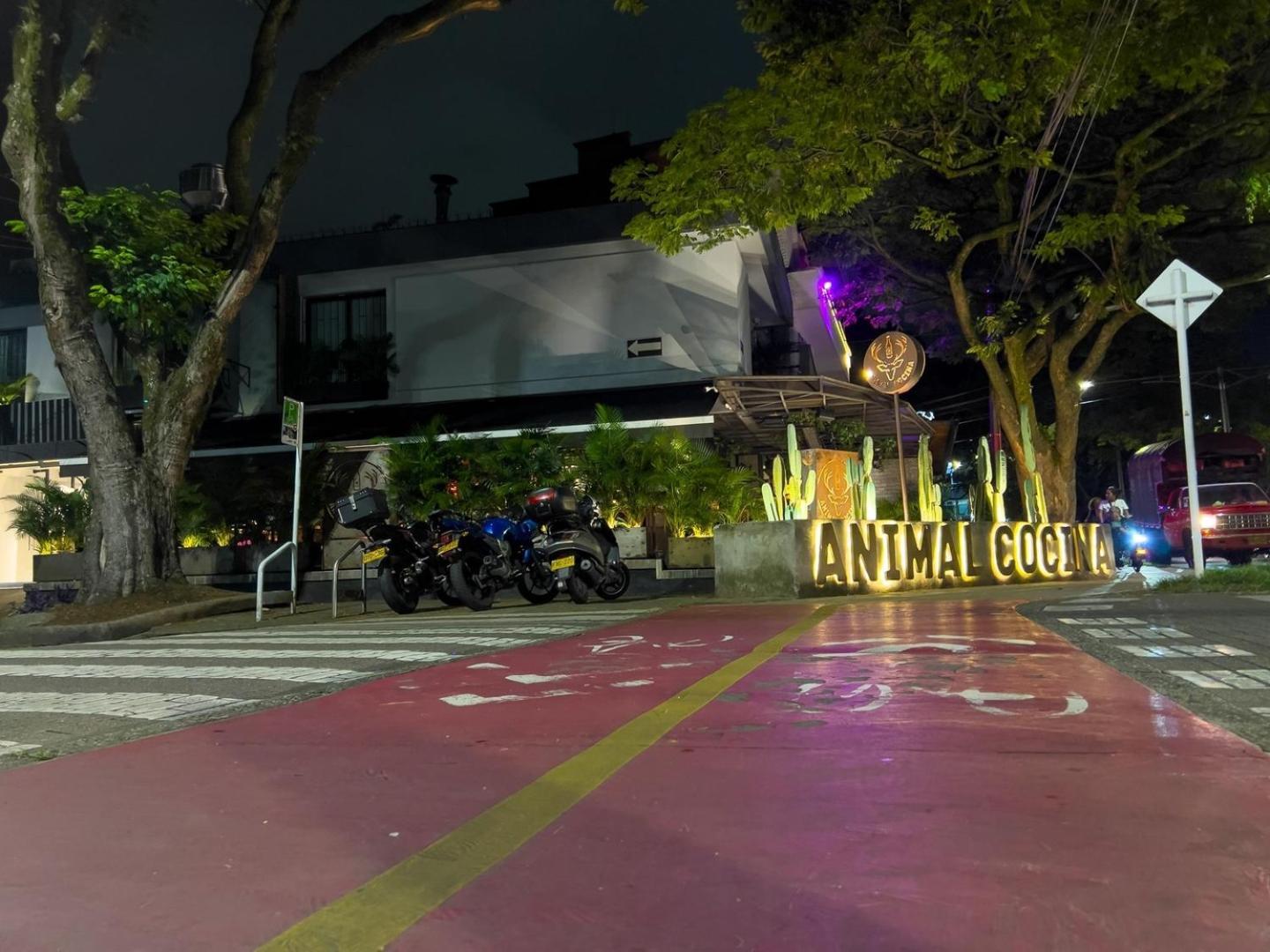 Rosa Negra Haven Cozy Stadio Aparta-Suite Medellin Bagian luar foto